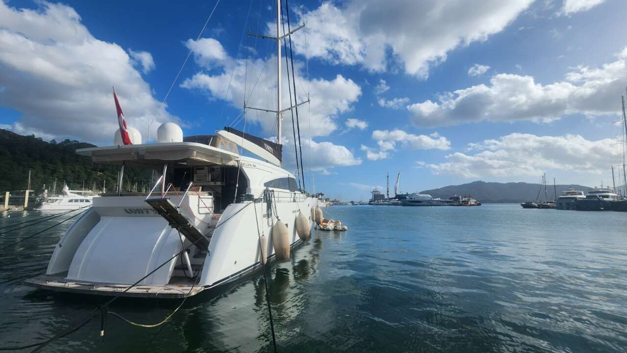 Dev Yük Gemileri Marmaris’e Akın Ediyor: Mega Yatlar Yaz Sezonu İçin Baştan Aşağı Yenileniyor 11